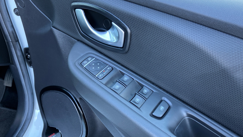 Renault Clio 0.9 TCE 90 GT Line 5dr Petrol Hatchback